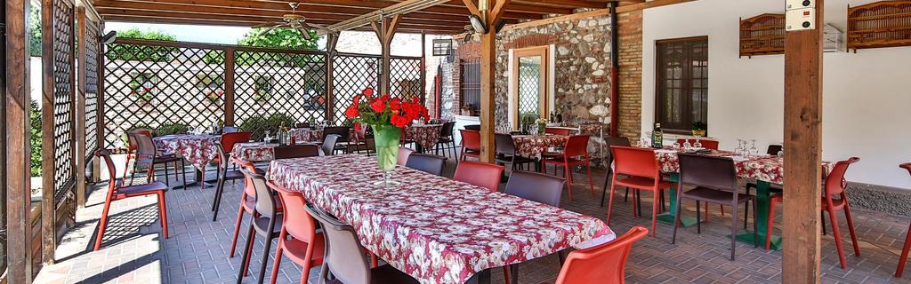 Trattoria Milani Hotel โลนาโต ภายนอก รูปภาพ