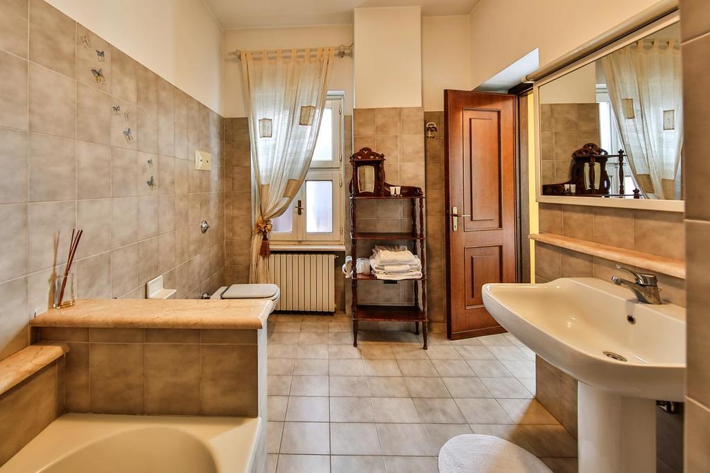 Trattoria Milani Hotel โลนาโต ภายนอก รูปภาพ