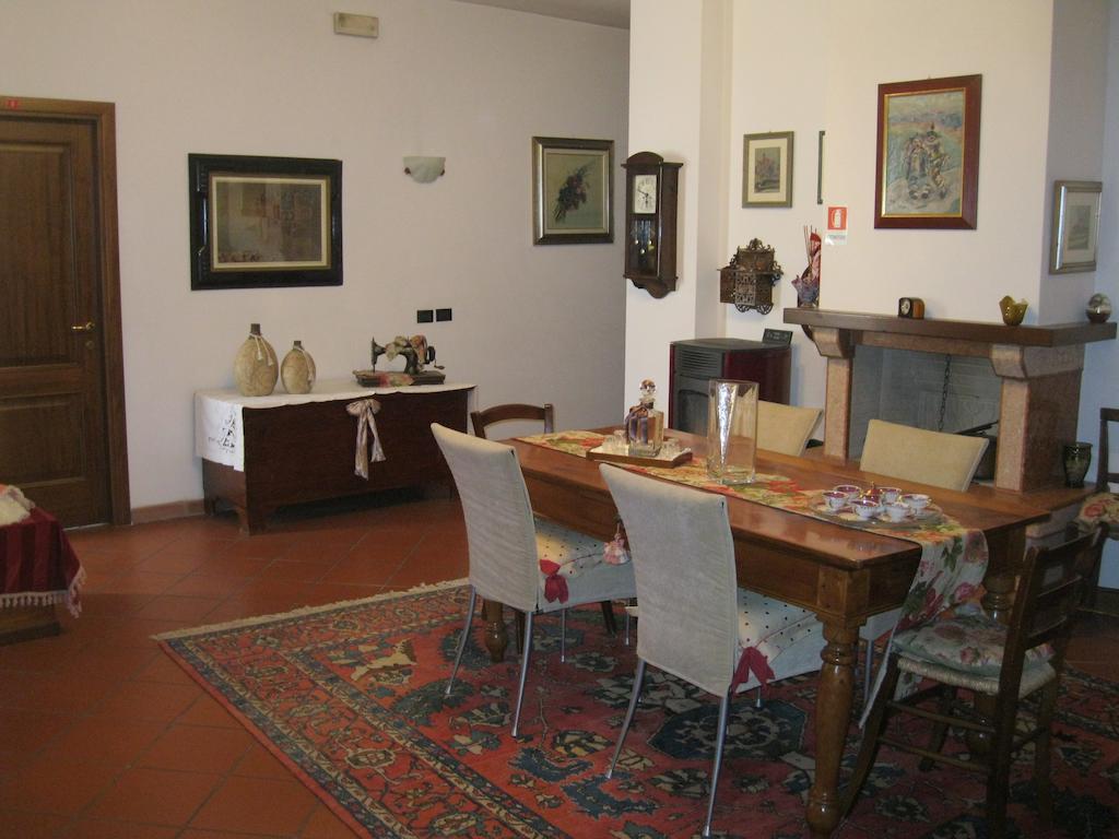 Trattoria Milani Hotel โลนาโต ภายนอก รูปภาพ