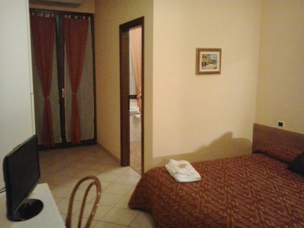 Trattoria Milani Hotel โลนาโต ห้อง รูปภาพ